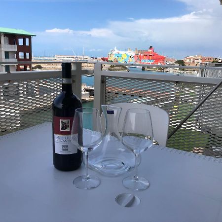 Kasia Porta Sul Mare Di Livorno Free Parking Kültér fotó