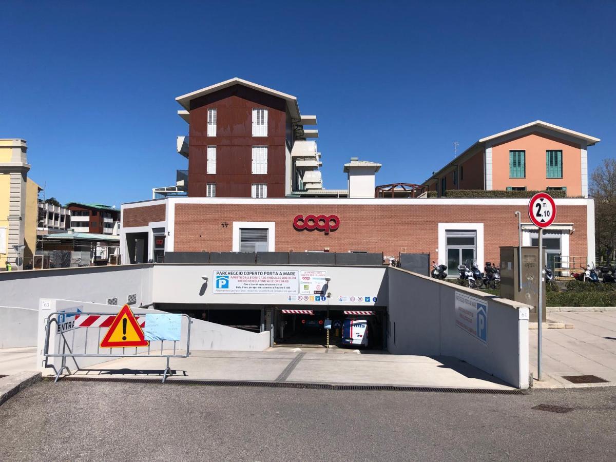 Kasia Porta Sul Mare Di Livorno Free Parking Kültér fotó