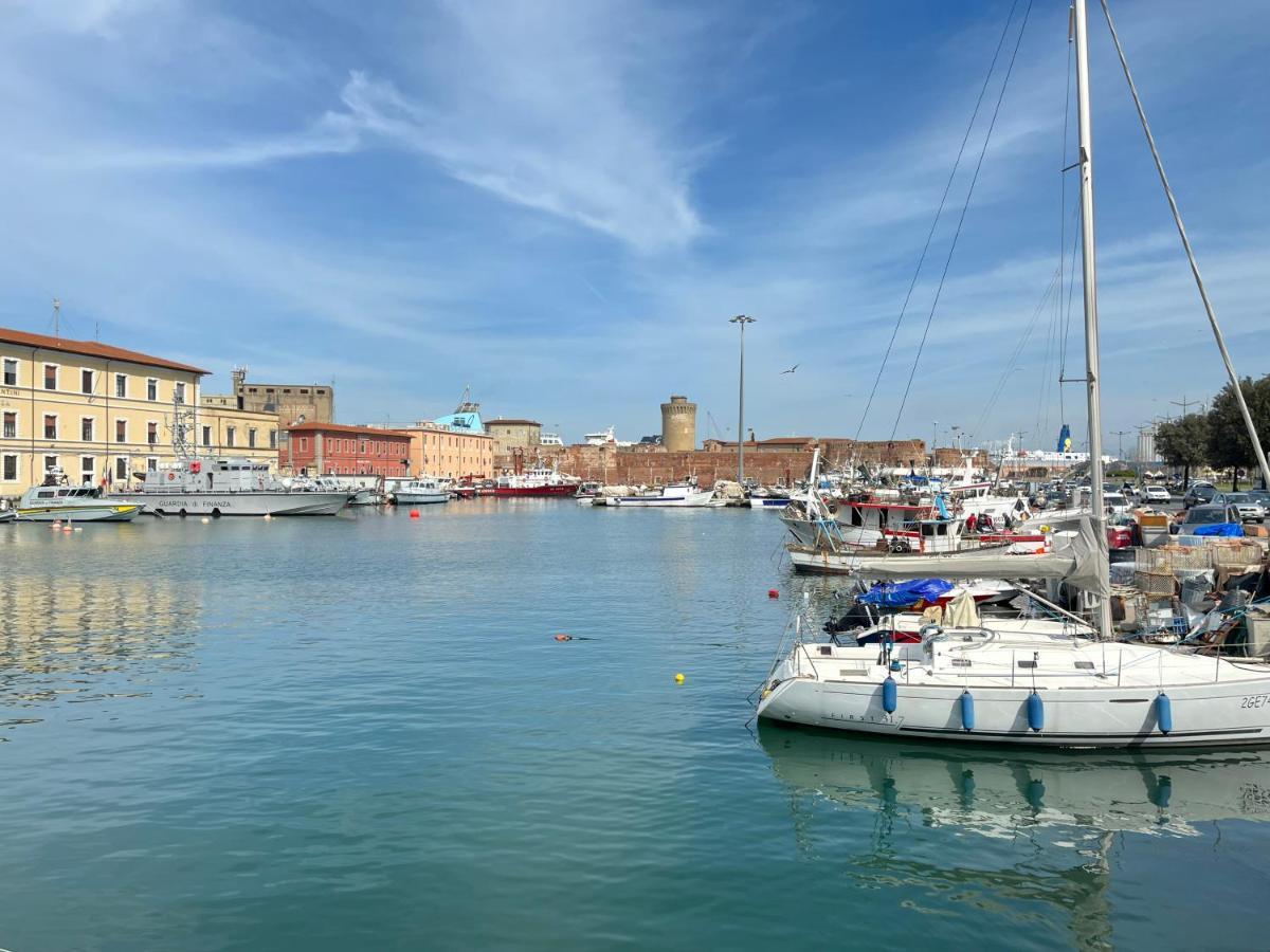 Kasia Porta Sul Mare Di Livorno Free Parking Kültér fotó