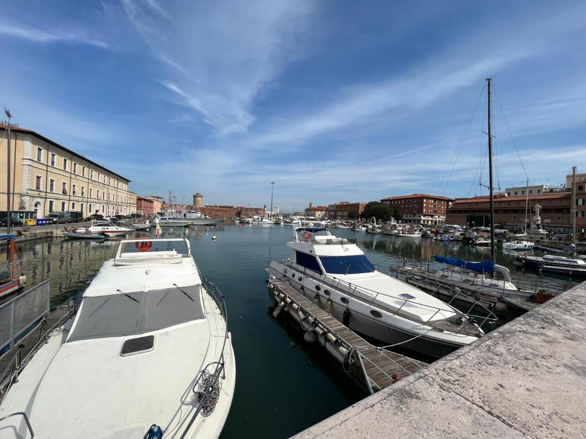 Kasia Porta Sul Mare Di Livorno Free Parking Kültér fotó