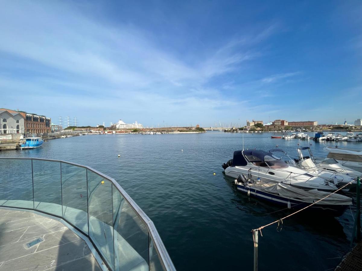 Kasia Porta Sul Mare Di Livorno Free Parking Kültér fotó